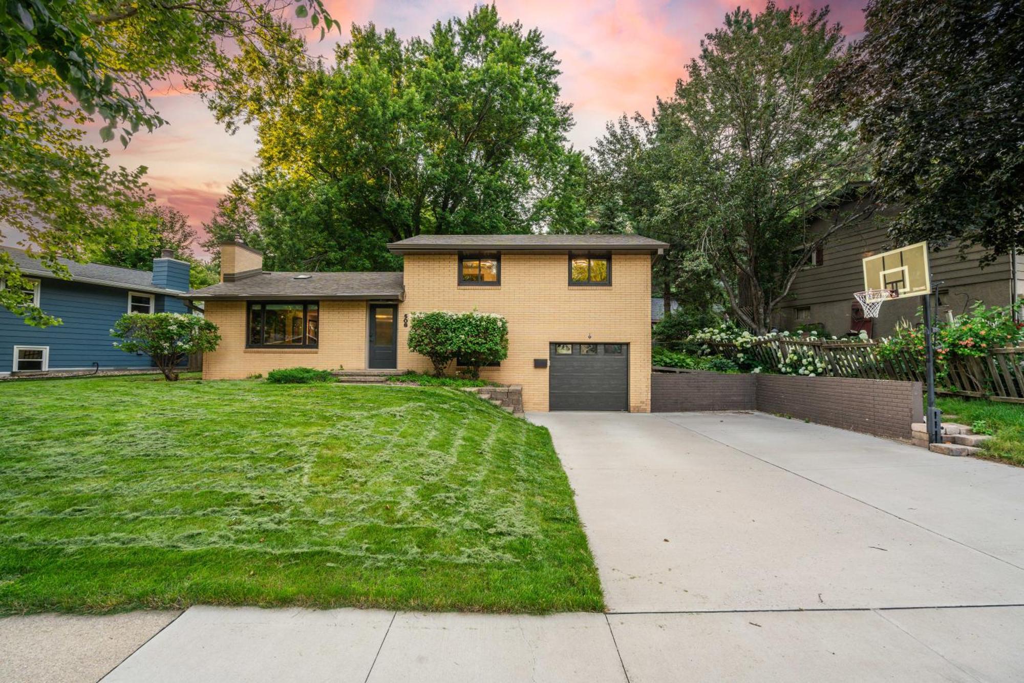 Brick House Villa Сиукс Фолс Екстериор снимка